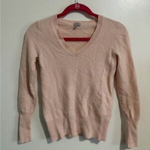 Halogen Light Pink V-Neck Cashmere-Blend Sweater